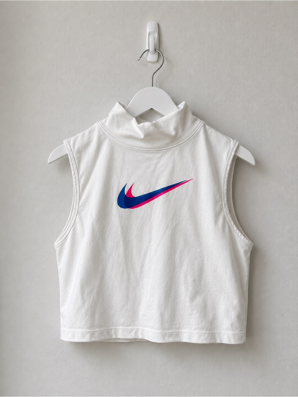 Nike‎ Women Tight Fit Sleeveless Tank Top